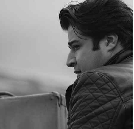 دانلود آهنگ مهدی یغمایی از من بگریزید دانلود آهنگ مهدی یغمایی از من بگریزید