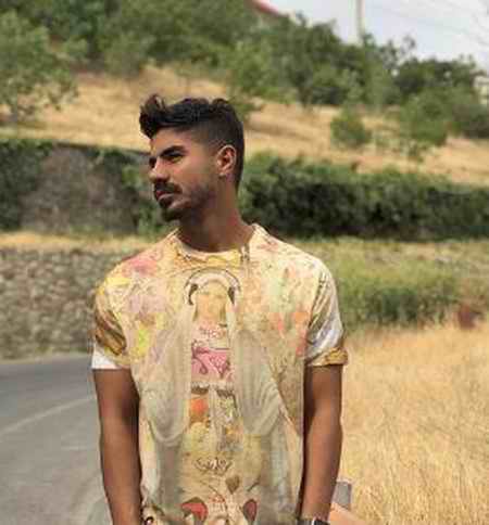 دانلود آهنگ مسعود روح نیکان هیچ