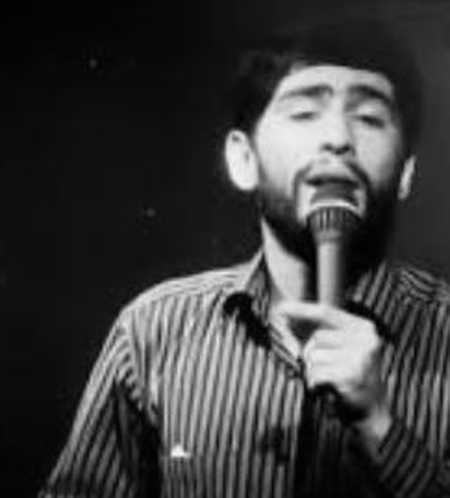 دانلود مداحی چهل شب دیگه تا به محرم مونده مسعود پیرایش دانلود مداحی چهل شب دیگه تا به محرم مونده مسعود پیرایش